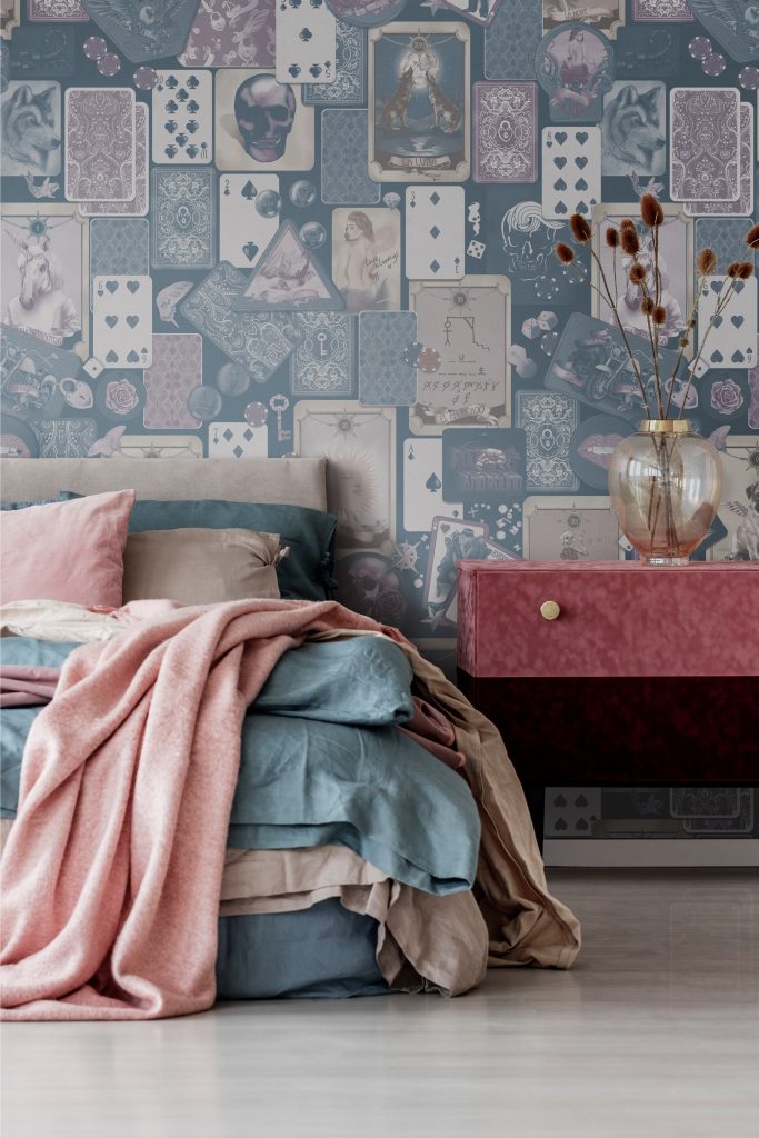 Wallpaper For Walls Australia - Gorgeous bedroom inspiration and design style inspo. In colours of beige, steel blue, mauve and pink. Gold bedside tables. Amazing Statement Wallpaper Designs